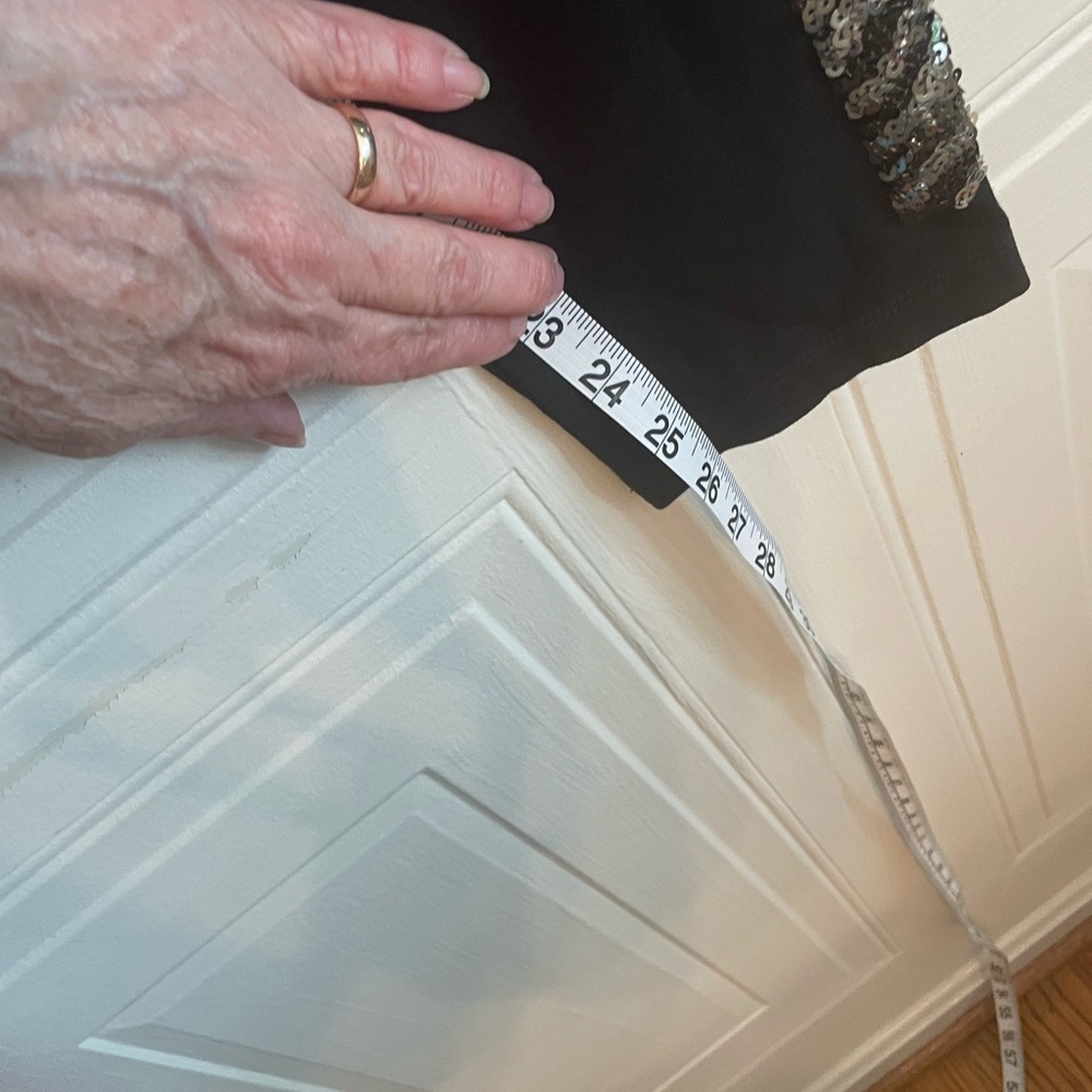Black Leggings with Silver Sequin Stripes - Picture 7 of 9